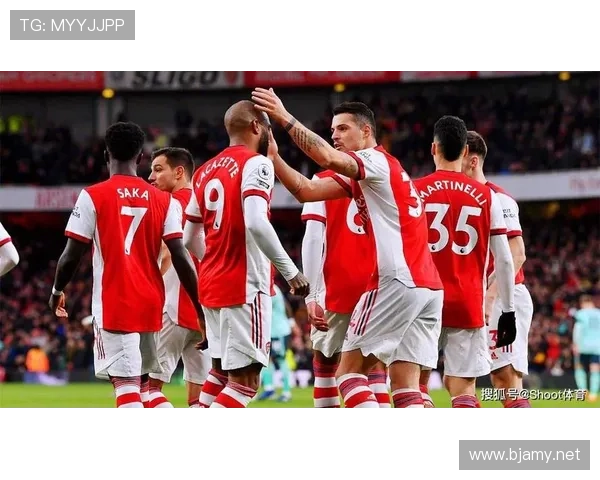 奥斯梅恩 vs 拉卡泽特:终结效率与战术角色差异 奥斯梅恩 vs 拉卡泽特:终结效率与战术角色差异