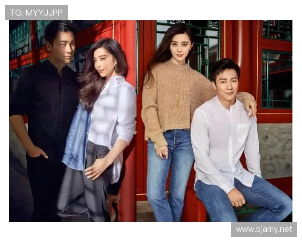 韦世豪又在豪车里吃泡面，这画风怎么怪怪的？