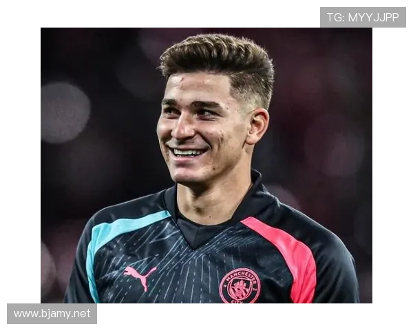 阿尔瓦雷斯战术角色与自主进攻能力解析：是否依赖体系？